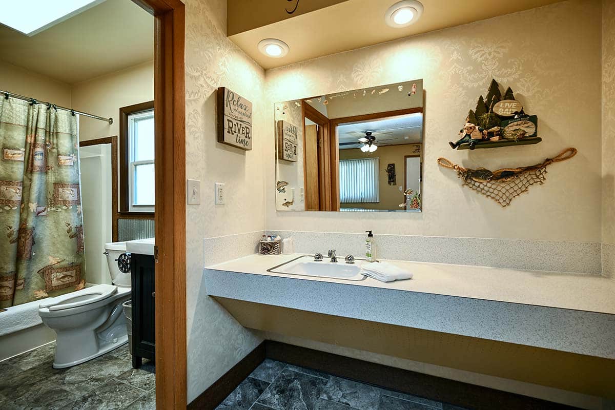 Gone Fishin Suite 7 - Fountain Motel