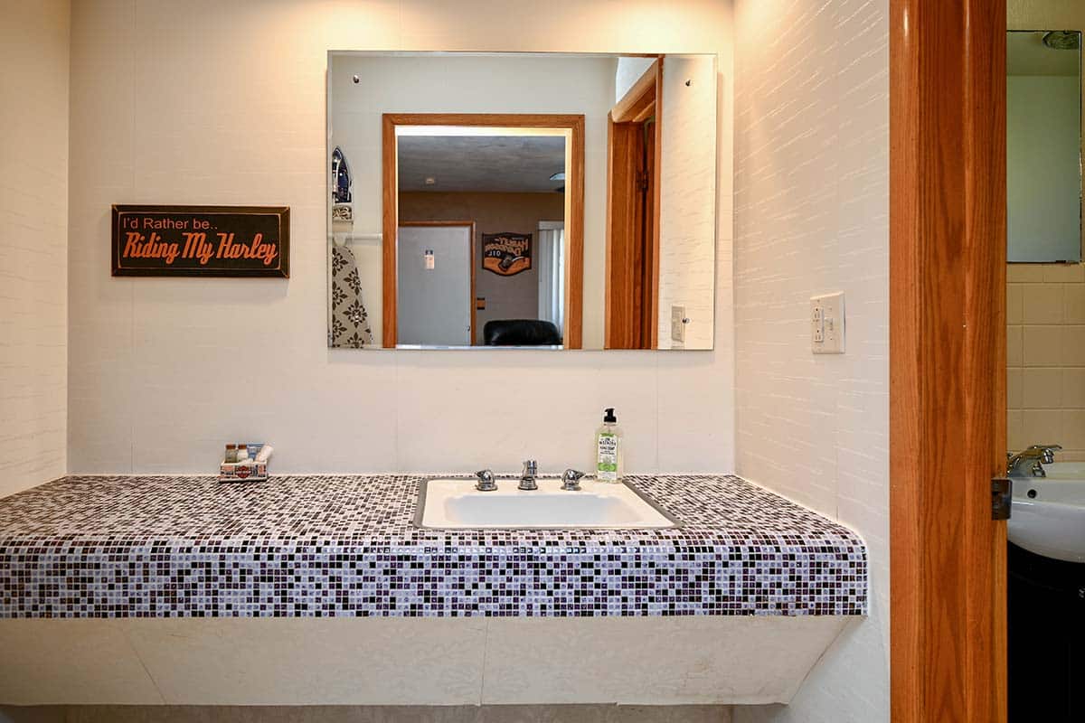 Harley Davidson Suite 8 - Fountain Motel