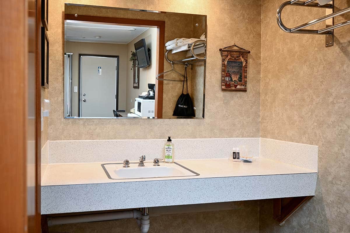 The Cabin 8 - Fountain Motel